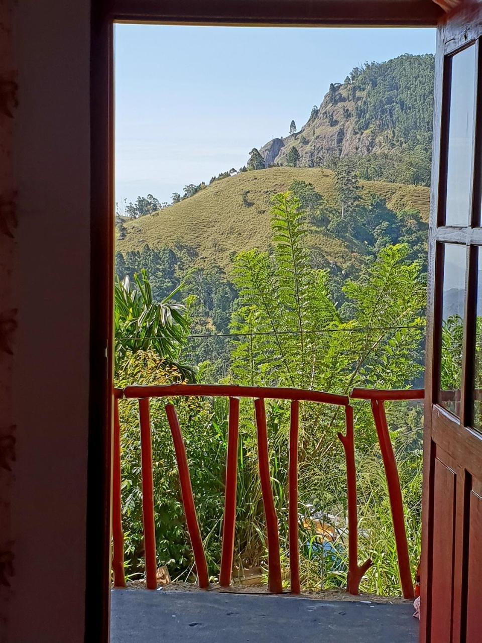 Bed and Breakfast Adannz Ella Exterior foto